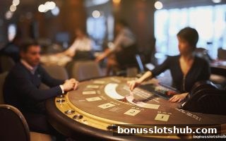 彩金游戏：二十一点心理博弈与策略实战全解析